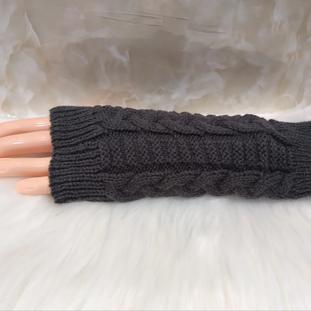 Fingerless Braided Knitted Gloves In Dark Gray - Picture 8 of 8
